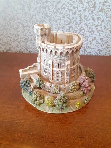 Lilliput lane round tower - lilliput,
