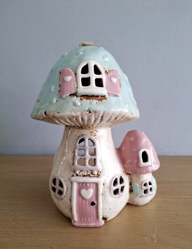 Village pottery toadstool - village,