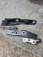 AUDI A4 b7 2009 BONNET HINGE