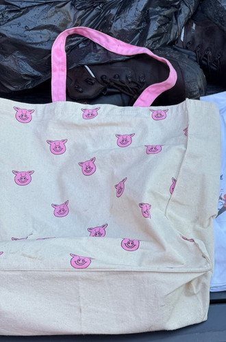 Percy pig canvus - percy, shopping