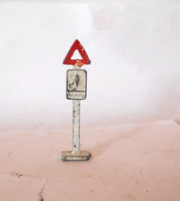 Gilco toy diecast school - gilco,