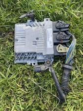 Ford Focus ECU With Connectors