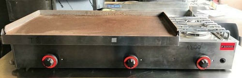 Mainho griddle with one - with, side