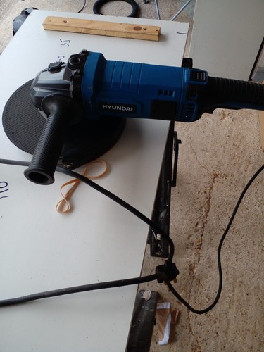 Hyundai 230mm 9inch angle - 230mm,