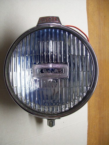 Lucas fog lamp pre owned - lucas, pre-owned