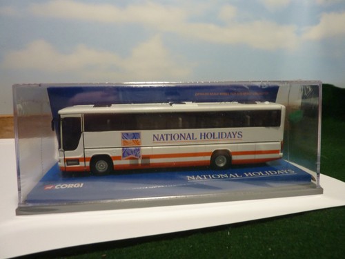 Corgi scale model bus - corgi,