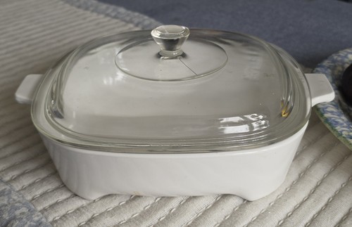 Vintage pyrex milk white - vintage,