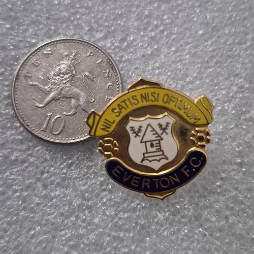 Everton badge - everton,