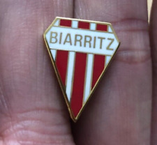 RARE BIARRITZ FRENCH RUGBY UNION TEAM CREST  ENAMEL PIN BADGE