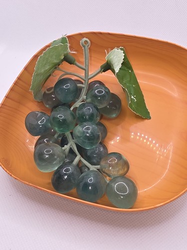 Green fluorite grapes - green,