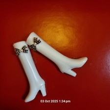 Cute White Knee High Boots with bow.