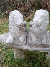 PAIR OF Lying down lions