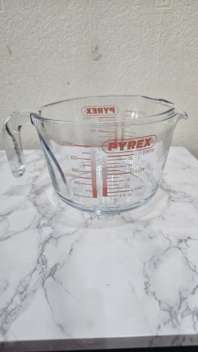 Pyrex classic measuring jug - pyrex,