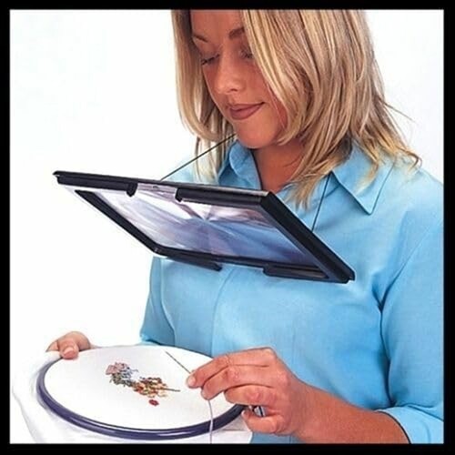 New large magnifying glass - new,
