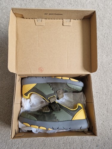 Clarks boys rex quest khaki - clarks,