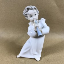 Lladro 4540 Boy Angel with