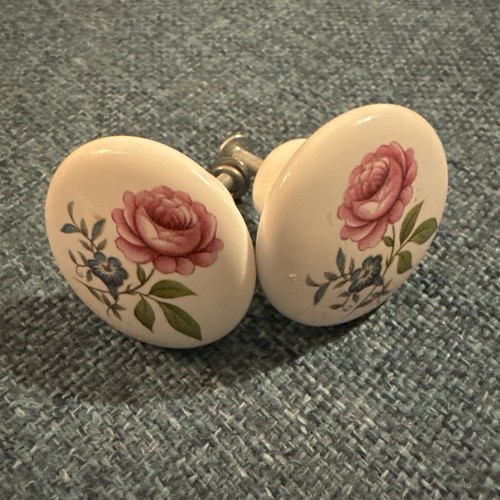 Pair vintage flower - of,