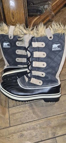 Sorrel boots size 5 - boots, 5.5