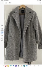 Women’s Grey Newlook Coat with removable faux fur Collar Size  20 22