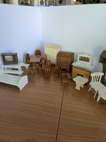 Vintage dolls house - vintage,