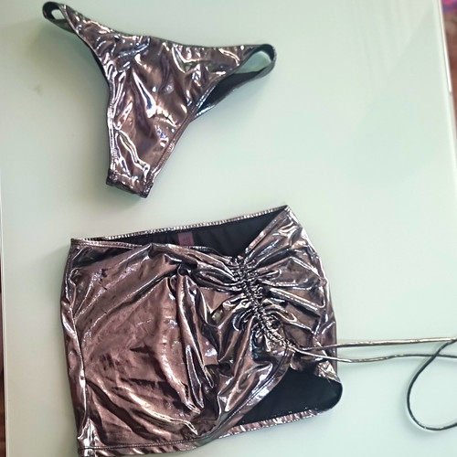 Women silver metallic 2 - women’s,
