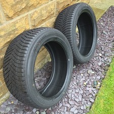WINTER TYRES 2 x YOKOHAMA BLUEARTH SNOW TYRES V905  275/40R20