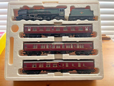 Hornby 00 guage R2112 The Caledonian train pack.