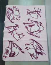 Gorgeous 100% Wool Skiing