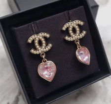 CHANEL 22B Authentic Pink