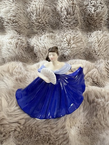 Royal doulton figurine - royal, –