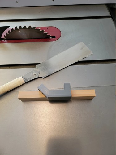 Magnetic saw guide for - for, 90°