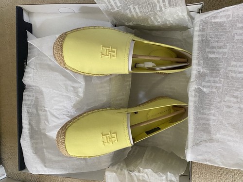 Tommy hilfiger yellow - 💕tommy,