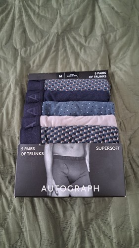 Autograph pairs of - m, (5