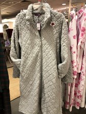 ZIPPED DRESSING GOWNS IN GREY
