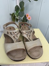 Pavers Sandals Size EU39 UK6 Real Leather Beige Gold Open Toe Buckle Beach 