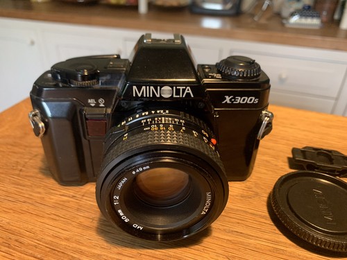 Minolta 300s camera with - x-300s,