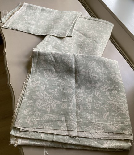 Cabbages roses linen fabric - roses,