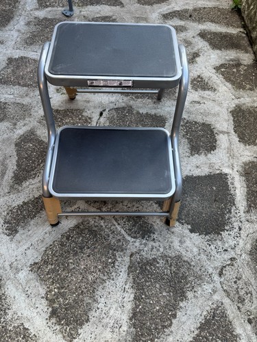 Collapsible double step flat - step,