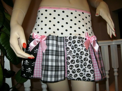White pink skirt skulls - ,