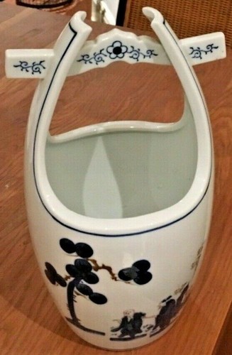Vintage large oriental blue - large,