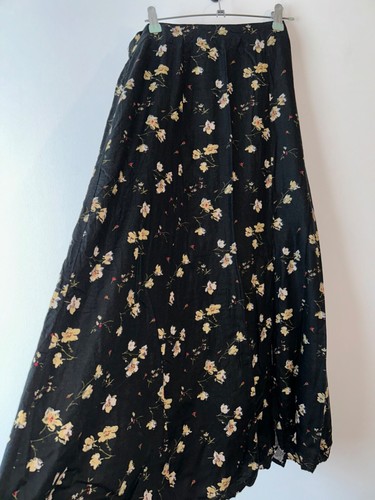 Long skirt black floral - black, slit