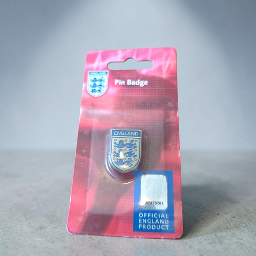 Official england pin - official,