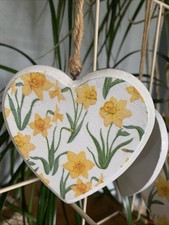 Daffodils heart wooden hanging - daffodils,