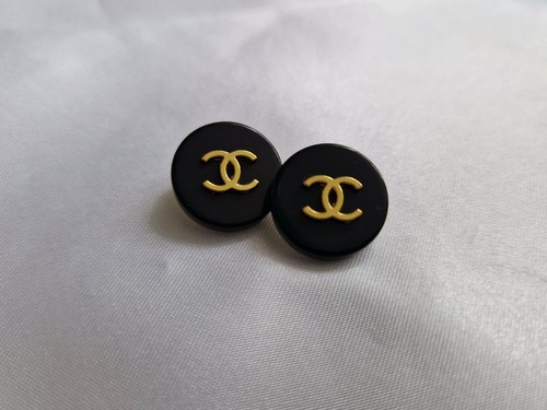 Lot two black chanel - lot,