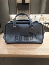 Vintage retro Puma 1960/70's leather navy/overnight holdall Bag.