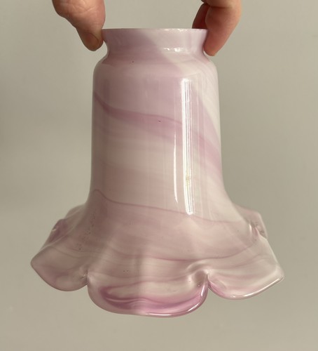 Vintage pink swirl - milk, glass
