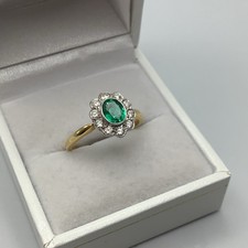 18ct Gold Emerald Diamond Ring