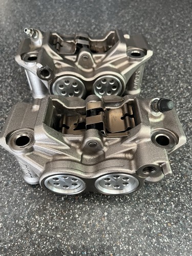 Yamaha r1m calipers - yamaha,