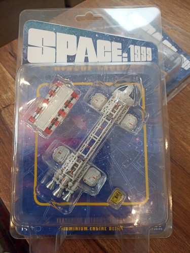 Sixteen alp space - alp, 2