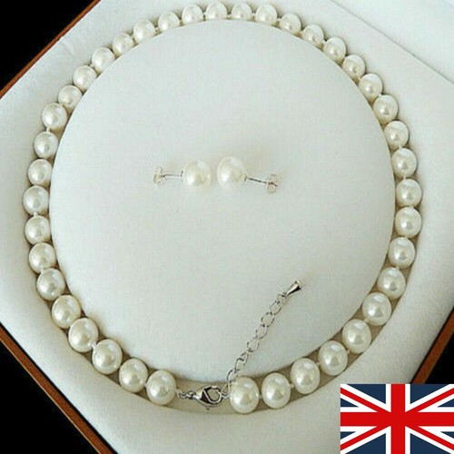 Large chunky faux pearl - chunky,